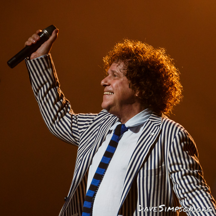 Leo Sayer and Lulu together live at the Civic Theatre, Auckland, New Zealand