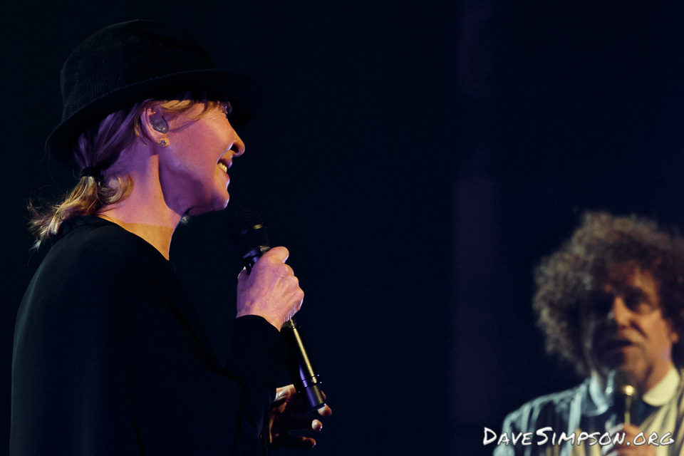 Leo Sayer and Lulu together live at the Civic Theatre, Auckland, New Zealand