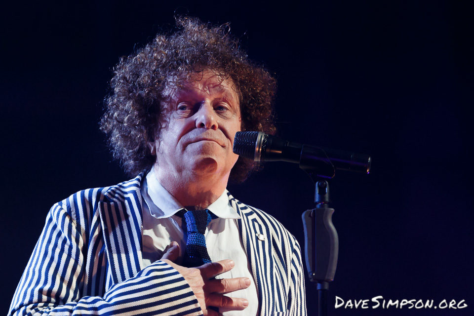 Leo Sayer and Lulu together live at the Civic Theatre, Auckland, New Zealand