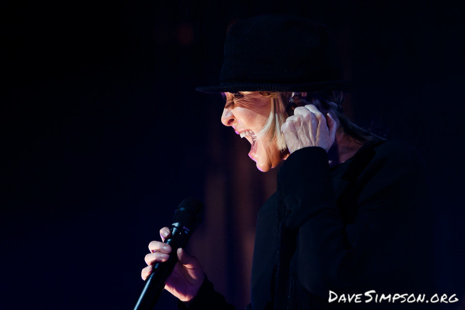 Leo Sayer and Lulu together live at the Civic Theatre, Auckland, New Zealand