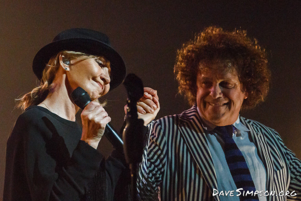 Leo Sayer and Lulu together live at the Civic Theatre, Auckland, New Zealand